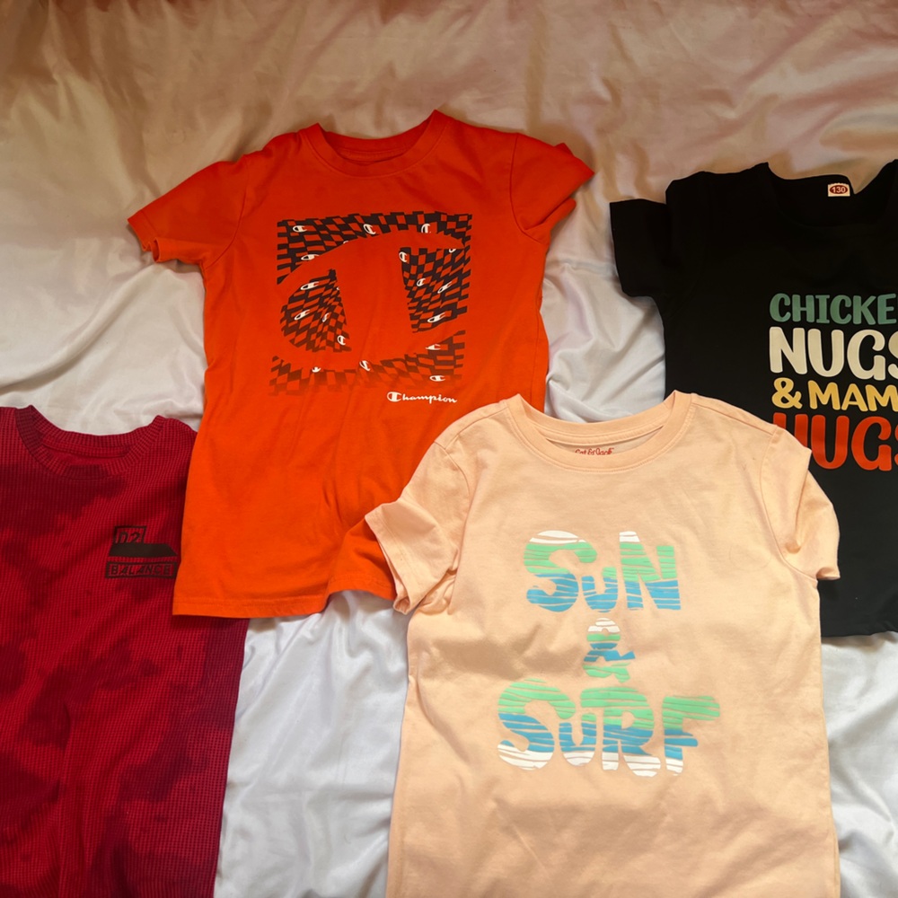 4 t-shirt bundle size 6/7 for boys
